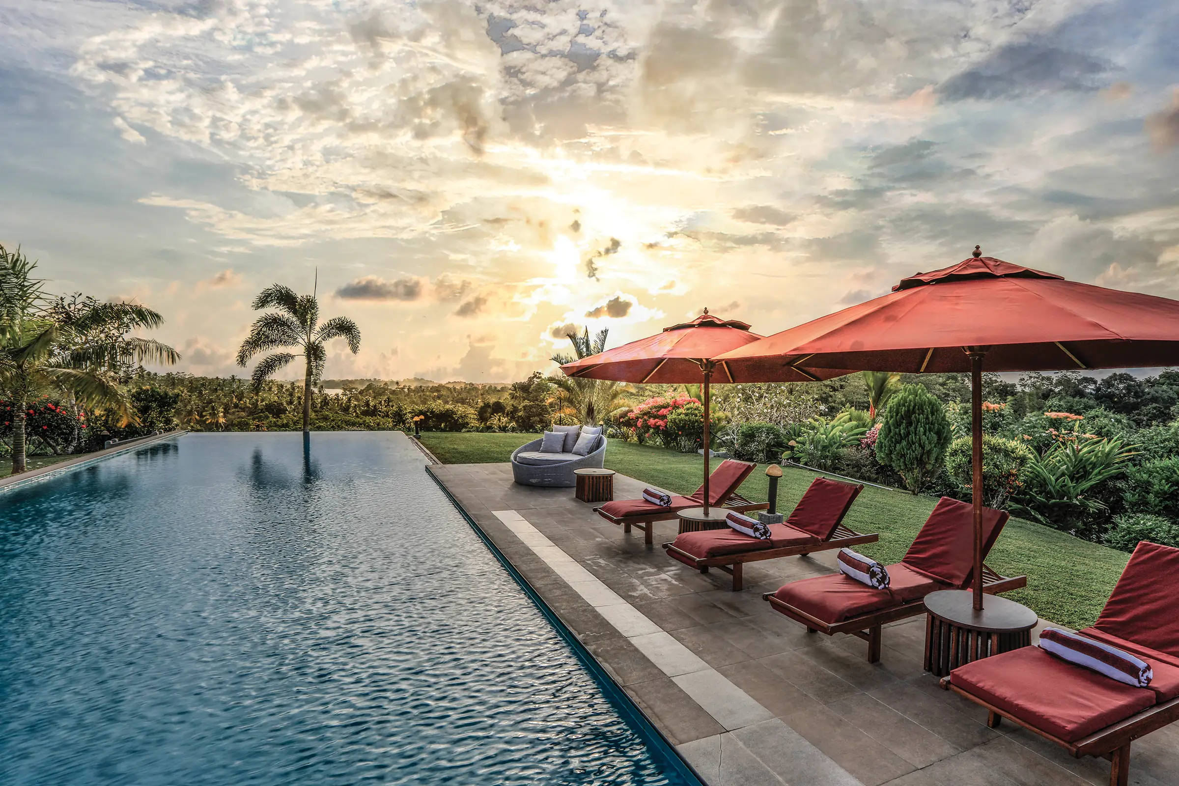Villa Mayurana’s tropical gardens and villa setting in Ahangama